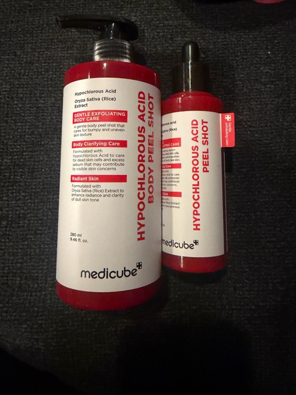 Medicube Hypochlorous Acid Body Peel Shot Exfoliating Cleanser - Red